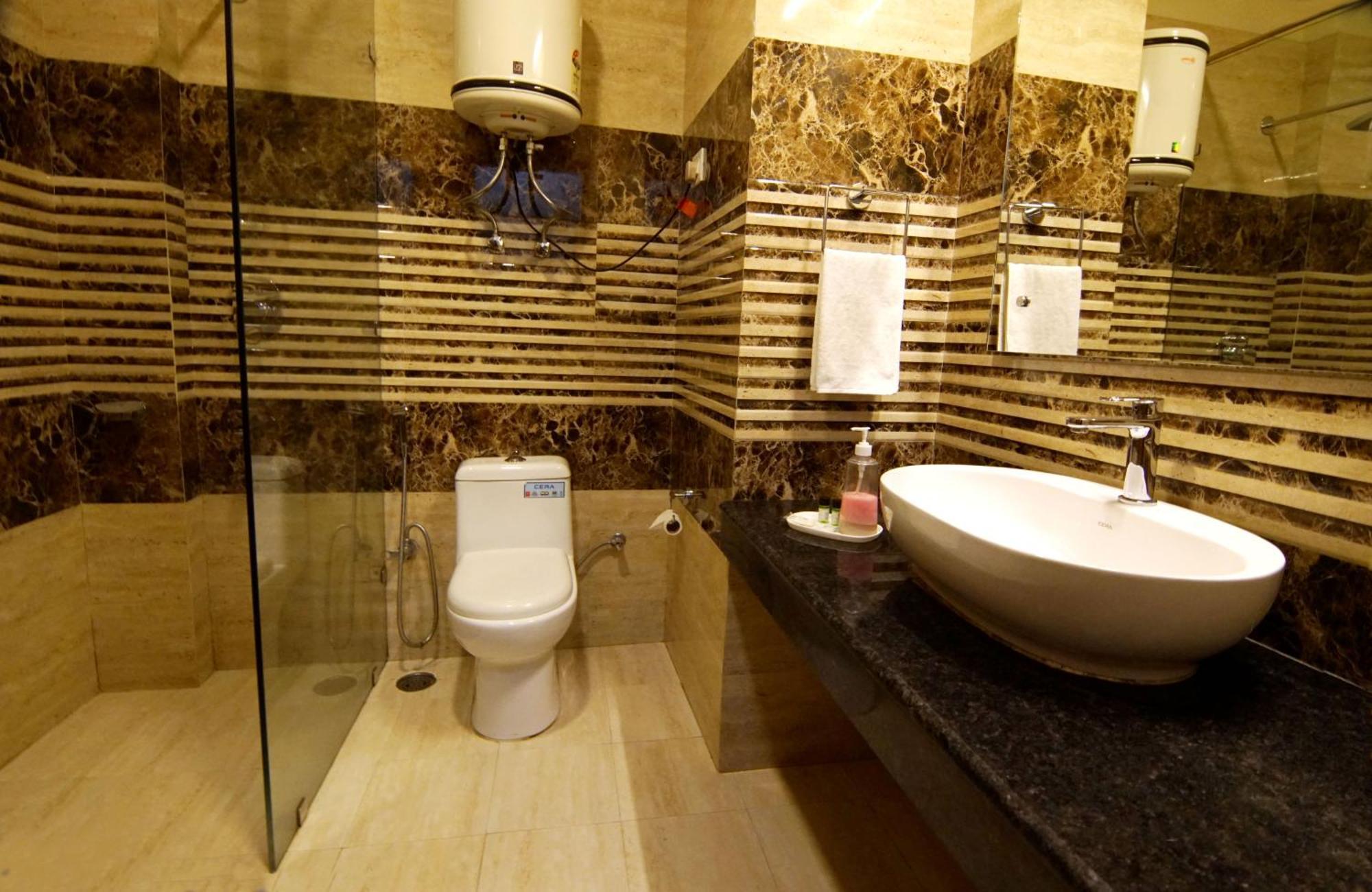 Hotel Park Residency Manāli Esterno foto