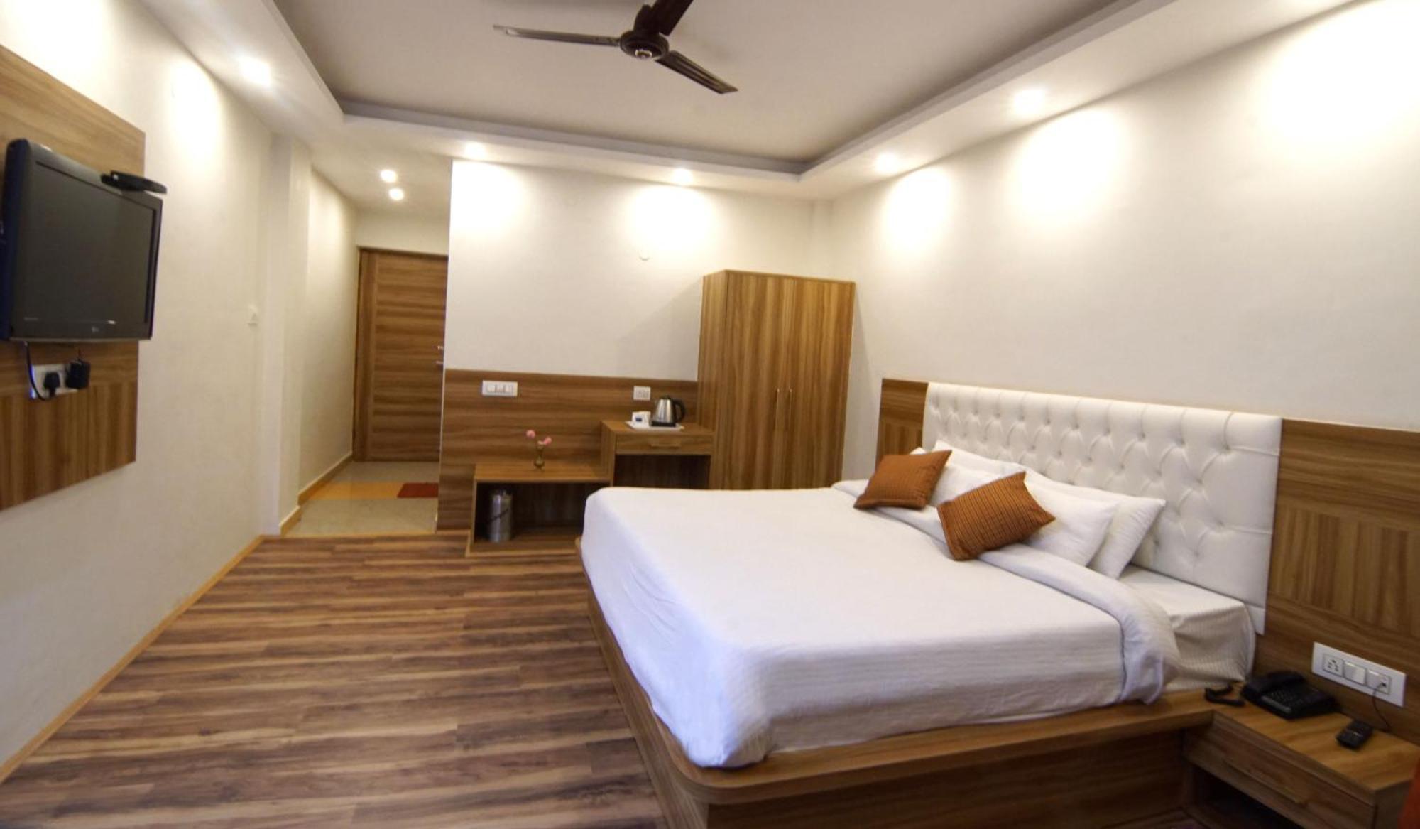 Hotel Park Residency Manāli Esterno foto